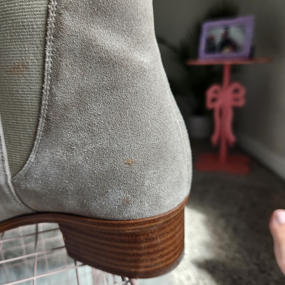 SZ 9.5 Marc Fisher Light Grey Ankle Booties - Picture 12 of 14